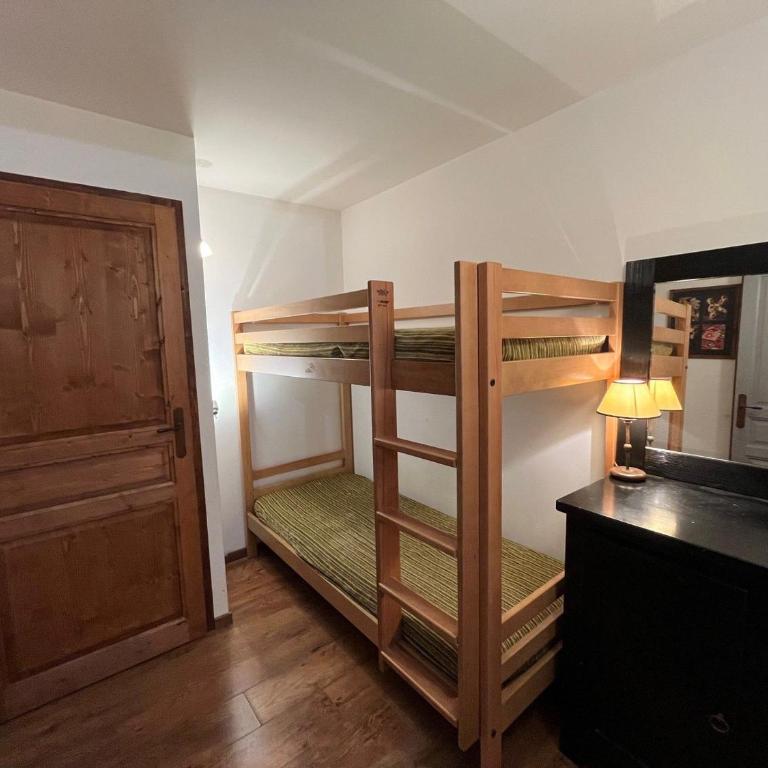 Appartement spacieux pour 8 pers., avec balcon et parking à Brides-les-Bains - Appartement 1 Chambre - 11