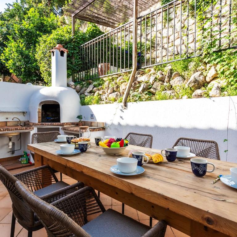 VILLA LUNA VI4339 By Riviera Holiday Homes - Villa - 2