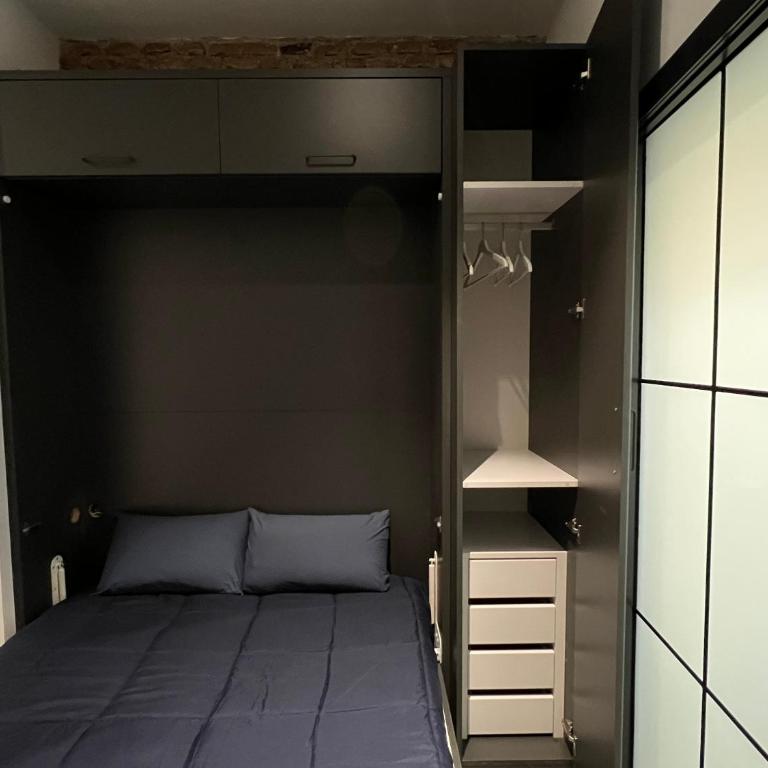 One Bedroom, Murphy Bed, Sofa Bed, Home-Office, Modern, Quiet, Fully Equipped, Powerful AC, 300 Mbps Fibre, Washer and Dryer - Apartamento de 2 dormitorios - 16