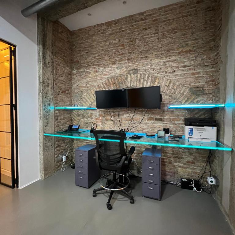 One Bedroom, Murphy Bed, Sofa Bed, Home-Office, Modern, Quiet, Fully Equipped, Powerful AC, 300 Mbps Fibre, Washer and Dryer - Apartamento de 2 dormitorios - 25