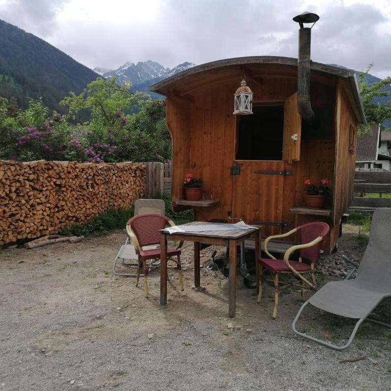 Schlosswirts Wohnmobilstellplatz, Schäferwagen und Bauwagen Großglockner Hochalpenstrasse - Shepherd's wagon - 1