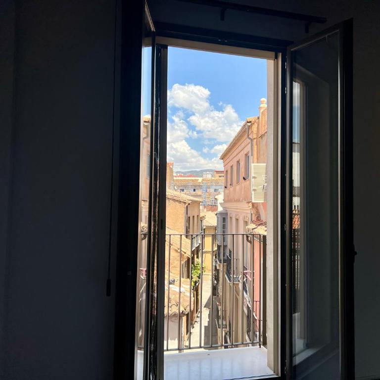 One Bedroom, Murphy Bed, Sofa Bed, Home-Office, Modern, Quiet, Fully Equipped, Powerful AC, 300 Mbps Fibre, Washer and Dryer - Apartamento de 2 dormitorios - 35