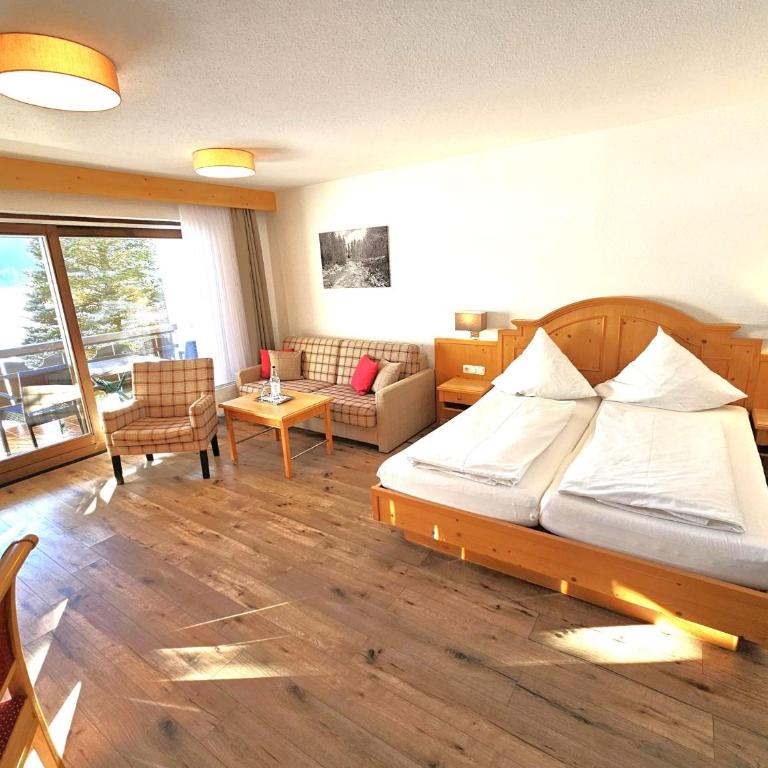 Hotel Fuggerhof Oberstdorf - Apartment mit Blick auf die Berge - 11