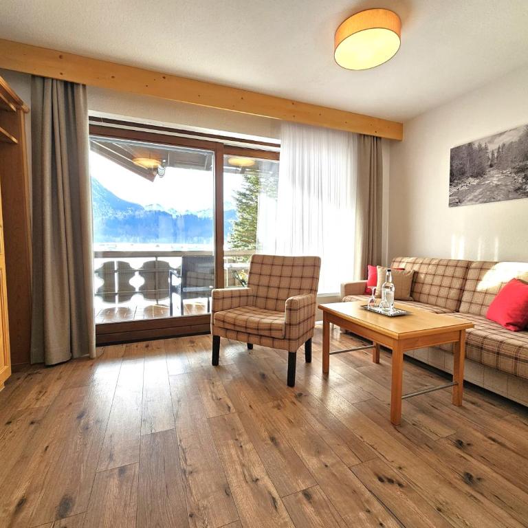 Hotel Fuggerhof Oberstdorf - Apartment mit Blick auf die Berge - 13