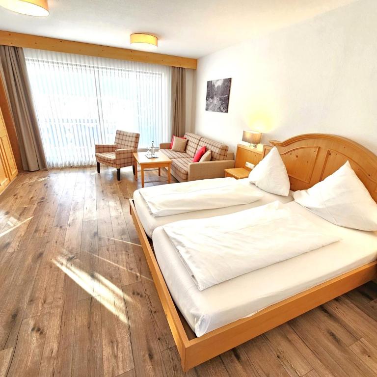 Hotel Fuggerhof Oberstdorf - Apartment mit Blick auf die Berge - 15