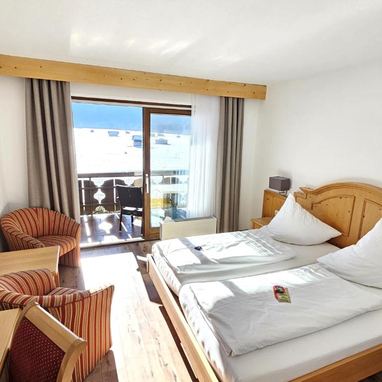 Hotel Fuggerhof Oberstdorf - Doppelzimmer mit Bergblick - 10