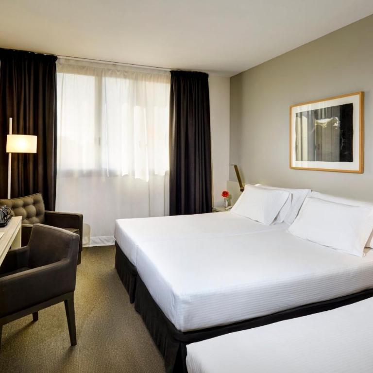 Sercotel Amister Art Hotel Barcelona - Triple Room - 2
