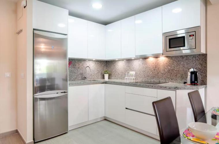 BENALBEACH Ocean Front Apartment 1BDR NEW! - Apartamento de 1 dormitorio - 22