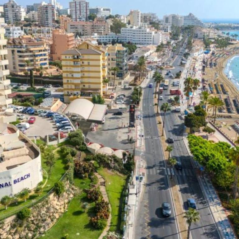 BENALBEACH Ocean Front Apartment 1BDR NEW! - Apartamento de 1 dormitorio - 33