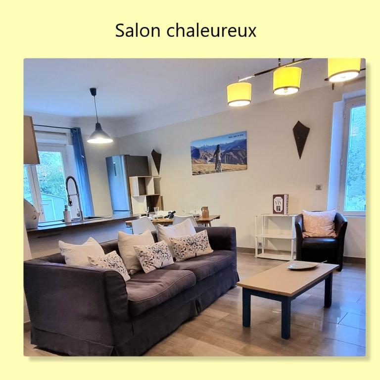 Accueillante maison avec piscine - Maison 8 Chambres - 25