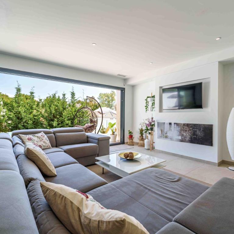 Fabulosa Villa Foresta en Torremolinos para familias con piscina privada - Villa de 3 dormitorios - 5