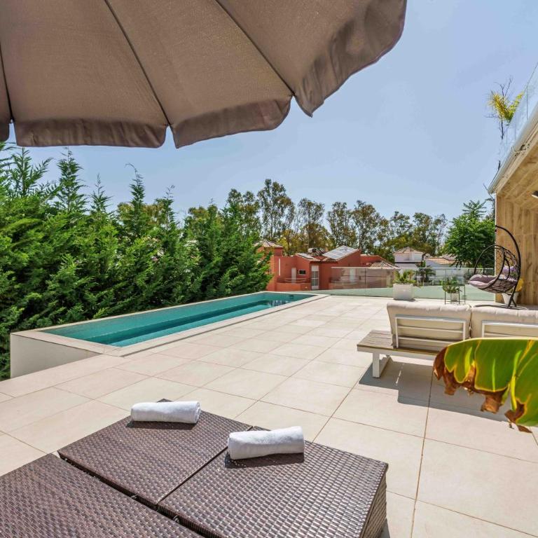 Fabulosa Villa Foresta en Torremolinos para familias con piscina privada - Villa de 3 dormitorios - 21