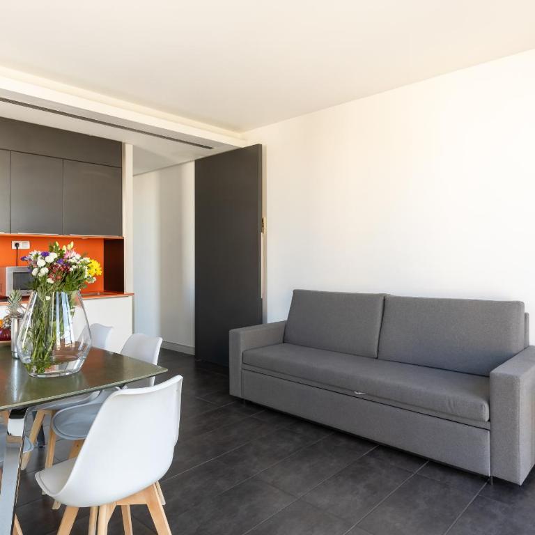 Cosmo Apartments Sants - Two-Bedroom Apartment - 15
