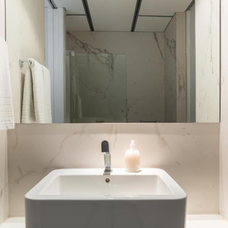 Cosmo Apartments Sants - Two-Bedroom Duplex Apartment - 23