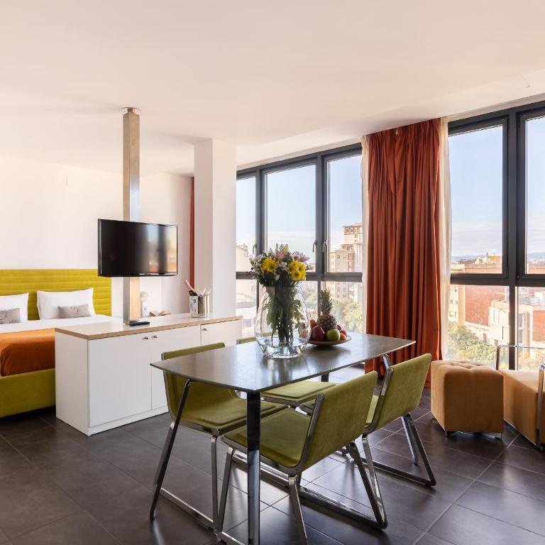 Cosmo Apartments Sants - Loft Suite - 1