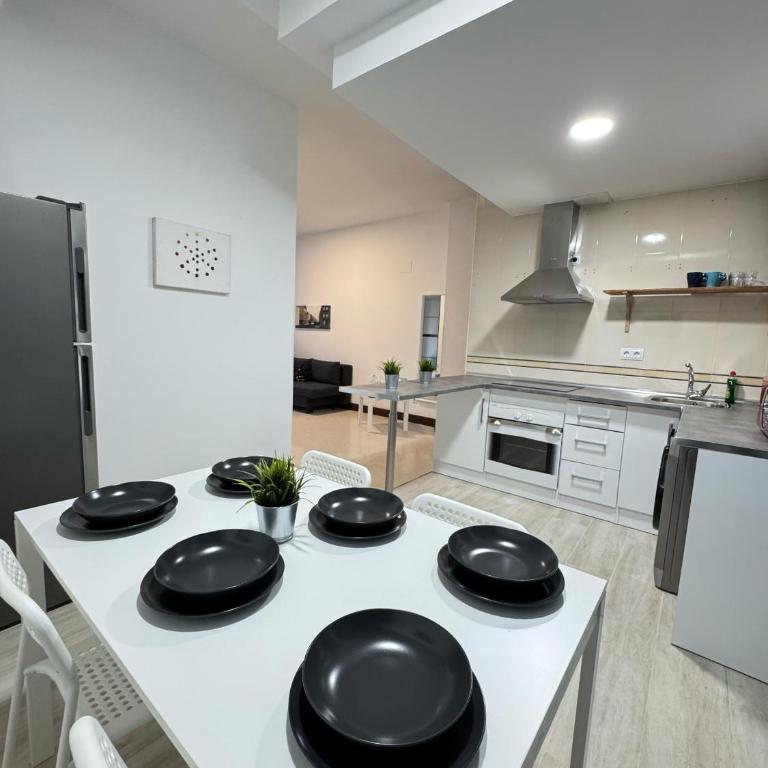 LUMINOSOS APARTAMENTOS POZUELO a 8 MINUTOS DE PALACIO REAL - Apartamento de 1 dormitorio - 3