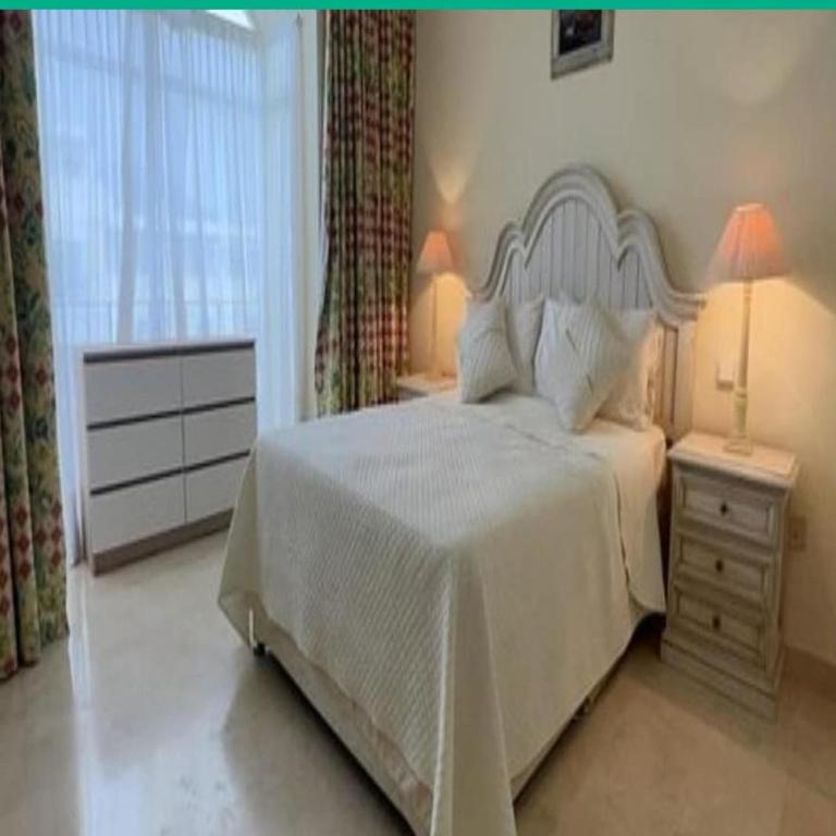 Luxury Marbella Apartment - Two-Bedroom Apartment - 8