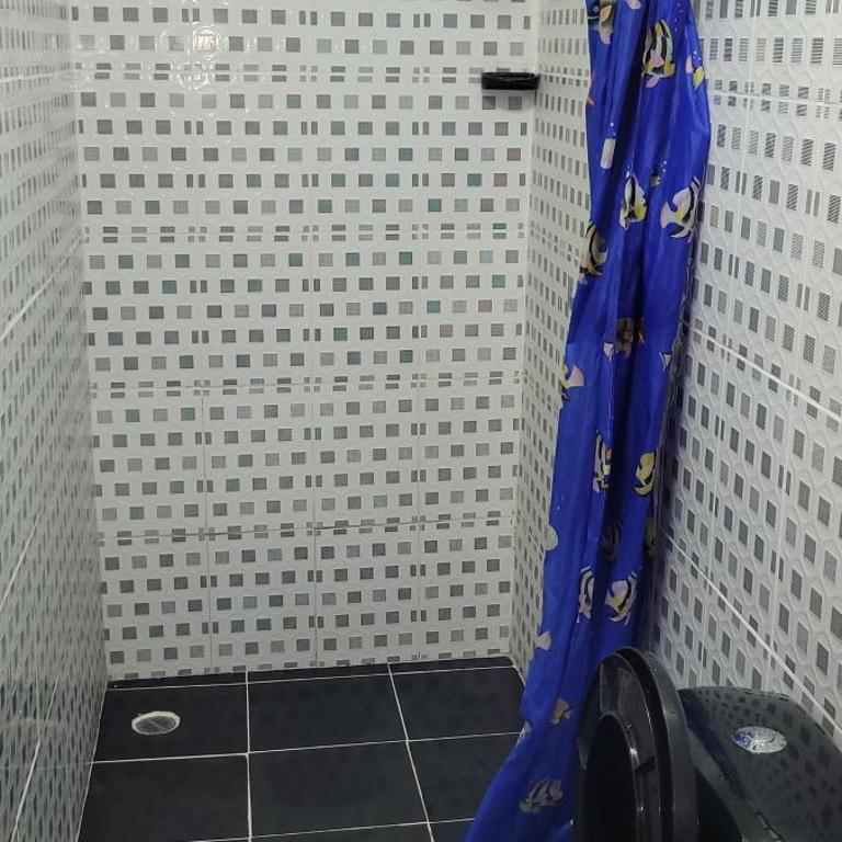 Hostal Villa del Río Las Brisas - Habitación Compartida Mixta de 6 camas - 8
