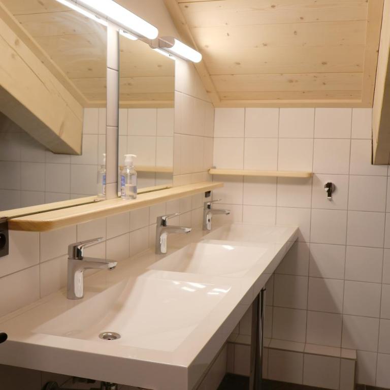 La Ferme du Praz - Lit dans Dortoir Mixte de 4 Lits - 2