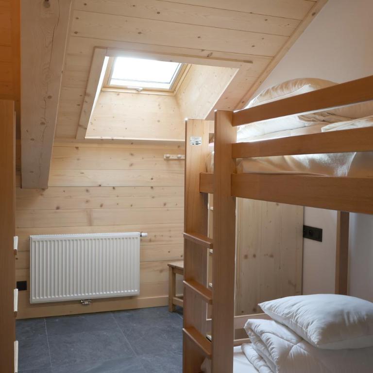 La Ferme du Praz - Lit dans Dortoir Mixte de 4 Lits - 1