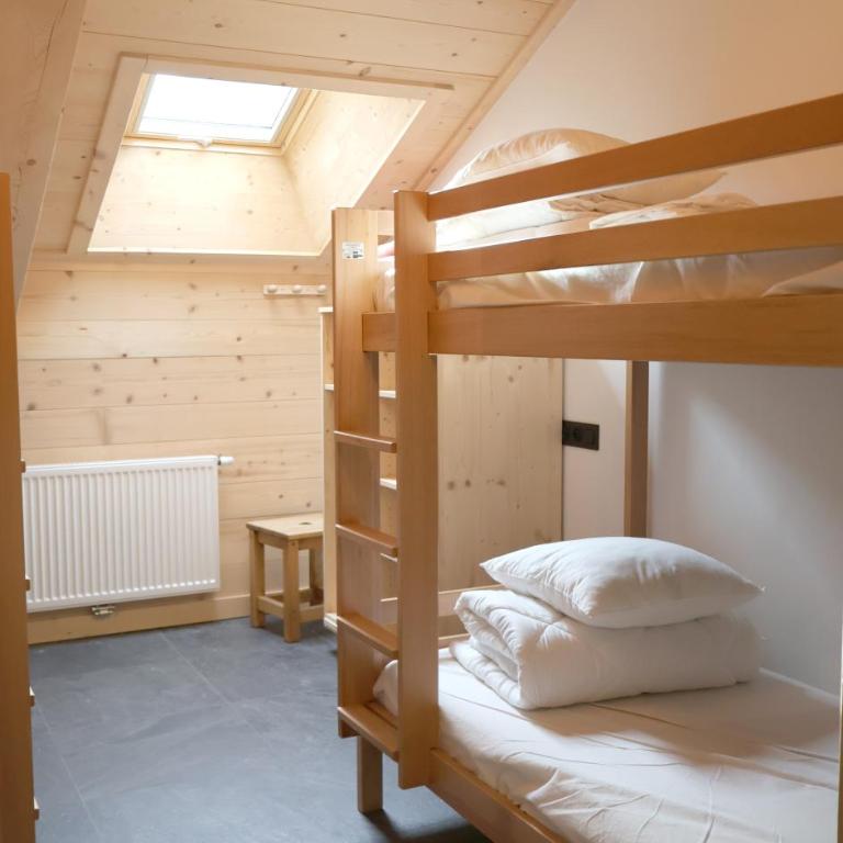 La Ferme du Praz - Lit dans Dortoir Mixte de 4 Lits - 5