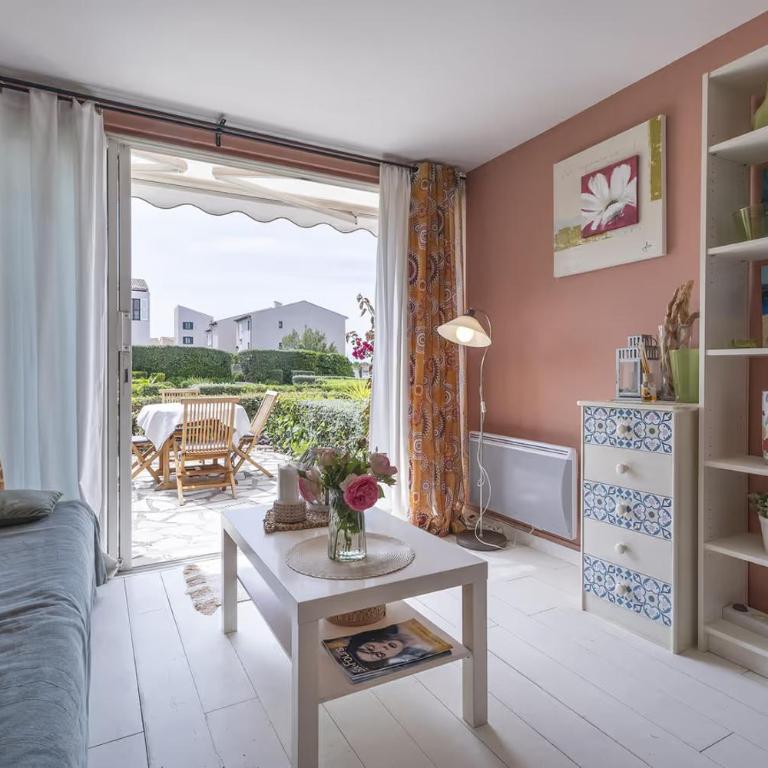 T2 Rez de Jardin face à la mer 100m plages Six-Fours-les-Plages - One-Bedroom Apartment - 12