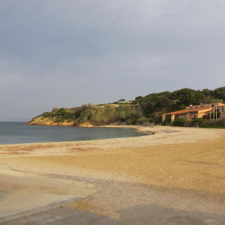 T2 Rez de Jardin face à la mer 100m plages Six-Fours-les-Plages - One-Bedroom Apartment - 18