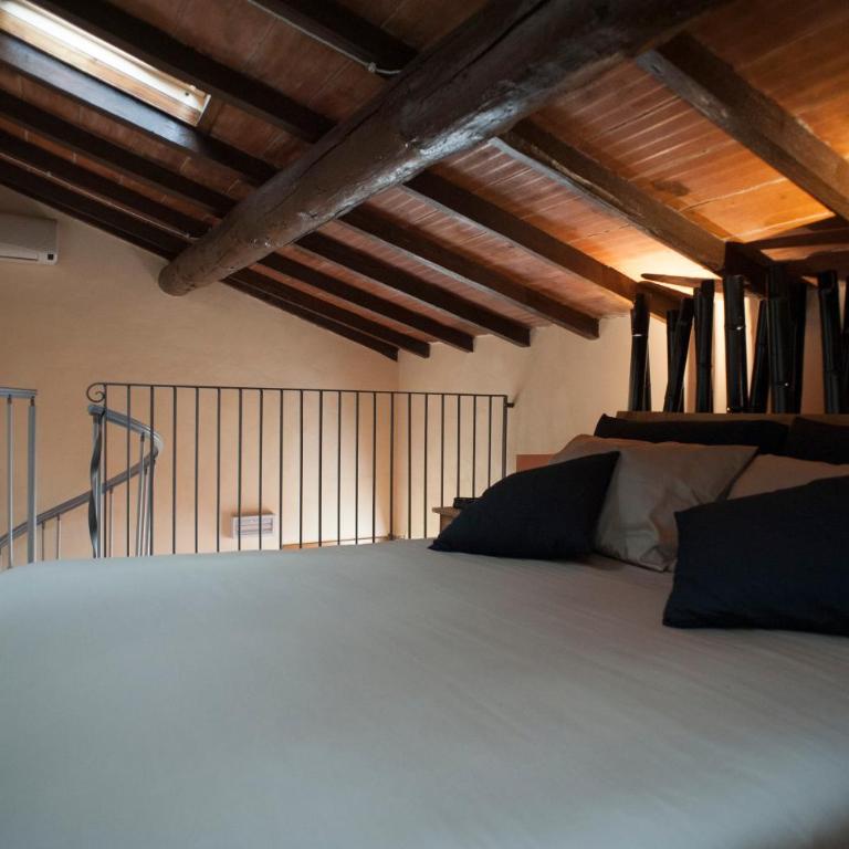 Agriturismo Corte Acconi - Camera Matrimoniale su 2 Livelli - 1