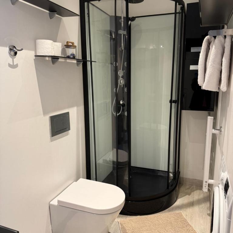 Charmant studio cœur de ville Saint Tropez - Appartement 1 Chambre - 22