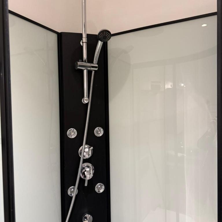 Charmant studio cœur de ville Saint Tropez - Appartement 1 Chambre - 23