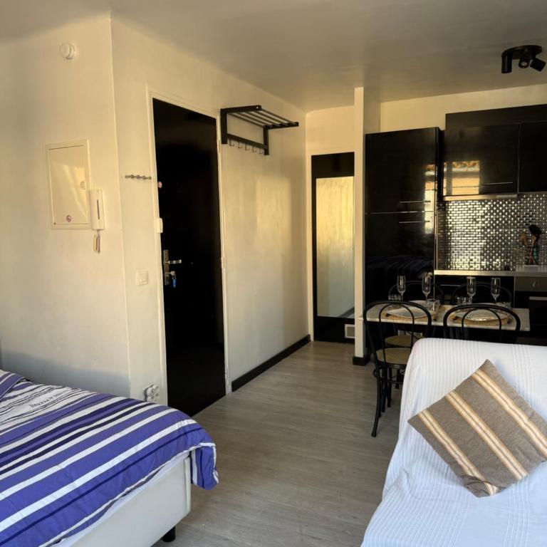 Charmant studio cœur de ville Saint Tropez - Appartement 1 Chambre - 11