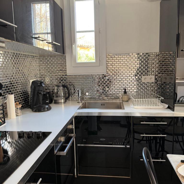 Charmant studio cœur de ville Saint Tropez - Appartement 1 Chambre - 19