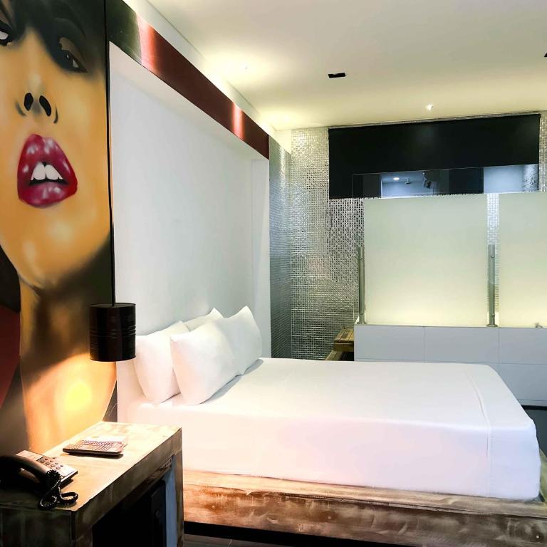 Graffity Hotel Med - Habitación Doble con bañera de hidromasaje - 8