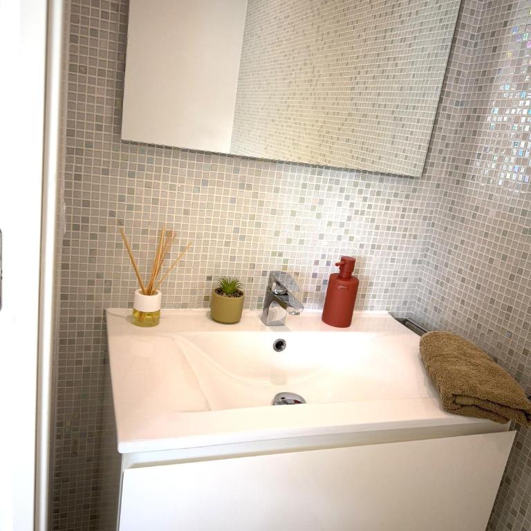 Casa Del Mar, piscina privada frente al mar - Three-Bedroom House - 31