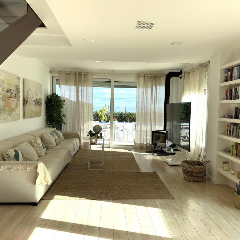 Casa Del Mar, piscina privada frente al mar - Three-Bedroom House - 6