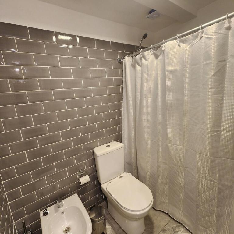 Brand new-Invaluable location - Apartamento de 1 dormitorio - 2