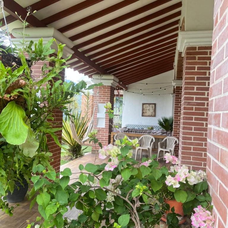 Casa colonial hermosa divisa a 1 45 h de Medellin - One-Bedroom Villa - 2