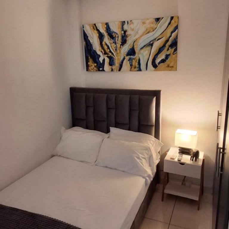 ApartaHostal Quintanilla - Habitación Individual - 2
