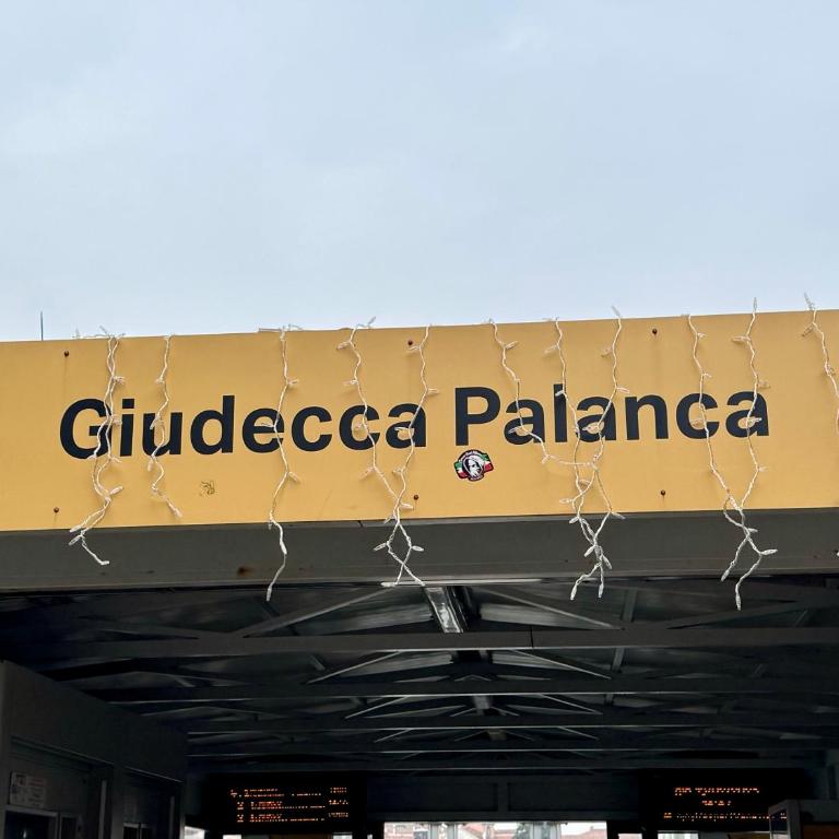 GRANDMA MARY Appartamento nel verde con Ascensore Balcone AC Internet Veloce GIUDECCA VENEZIA - One-Bedroom Apartment - 8