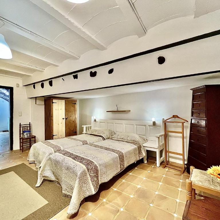 Townhouse in Rosas near Platja de Roses - Three-Bedroom Apartment - 4