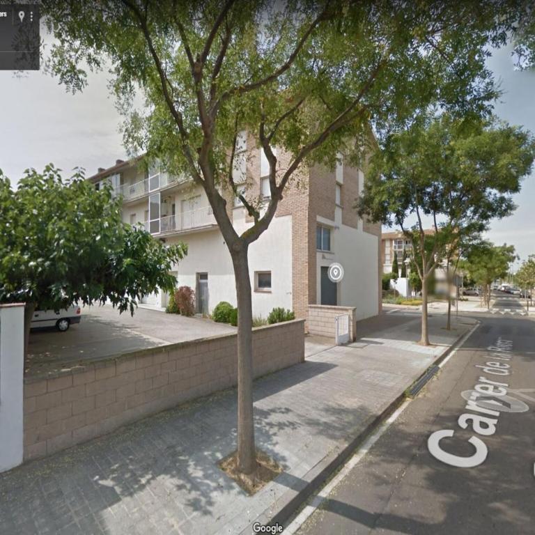 Townhouse in Rosas near Platja de Roses - Three-Bedroom Apartment - 40