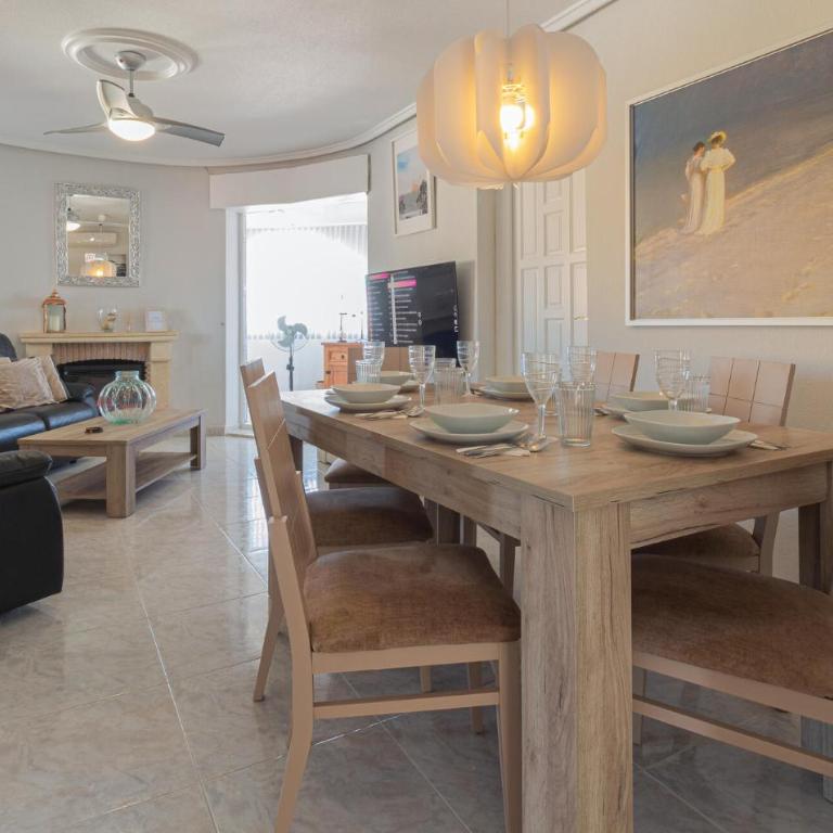Awesome Home In Ciudad Quesada - Casa Vacacional de 3 dormitorios - 14