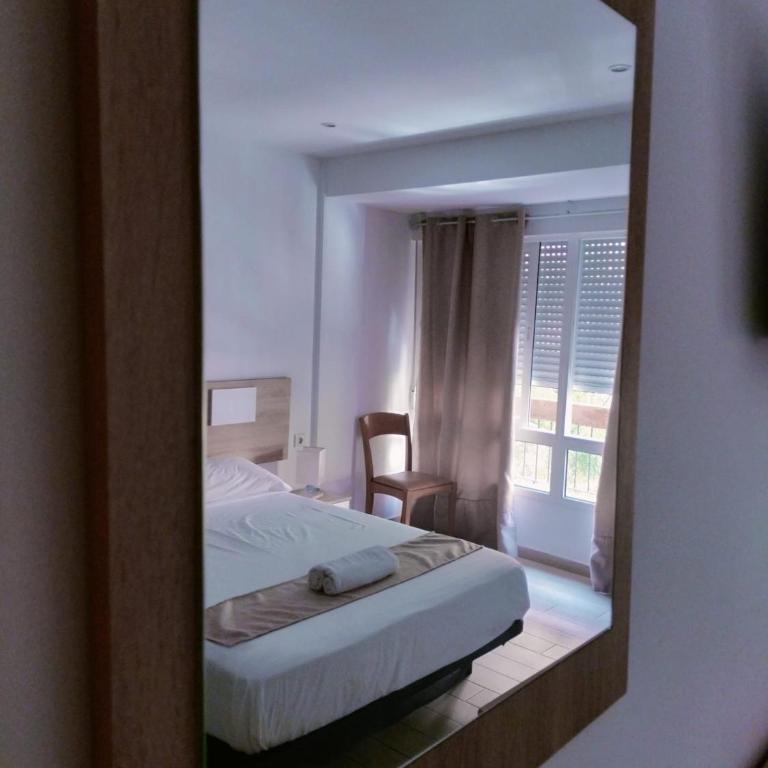 Pensión Portugal - Doppelzimmer mit eigenem Bad - 1
