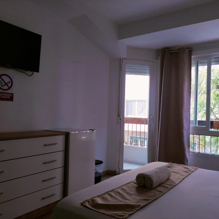 Pensión Portugal - Doppelzimmer mit eigenem Bad - 4