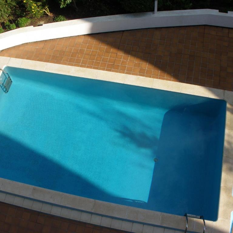 APARTAMENTO CERCA DE LA PLAYA CON PISCINA y PARKING - Apartamento de 2 dormitorios - 15