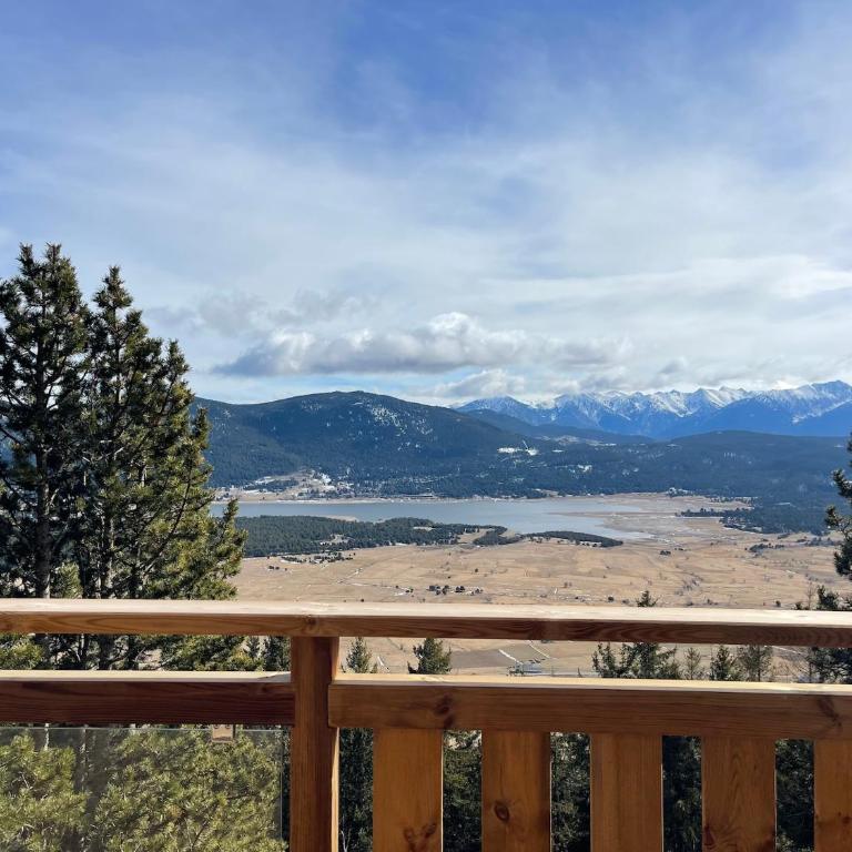 L'Esquirol Appart - Location T3 avec vue imprenable - Les Angles - Two-Bedroom Apartment with Lake View - 13