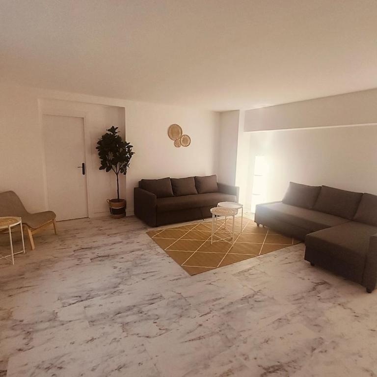 Superbe appartement T2 de 95 m - Appartement 1 Chambre - 2