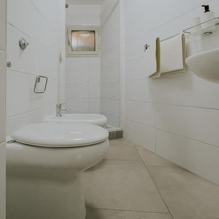 House of Totonn - Two-Bedroom House - 35
