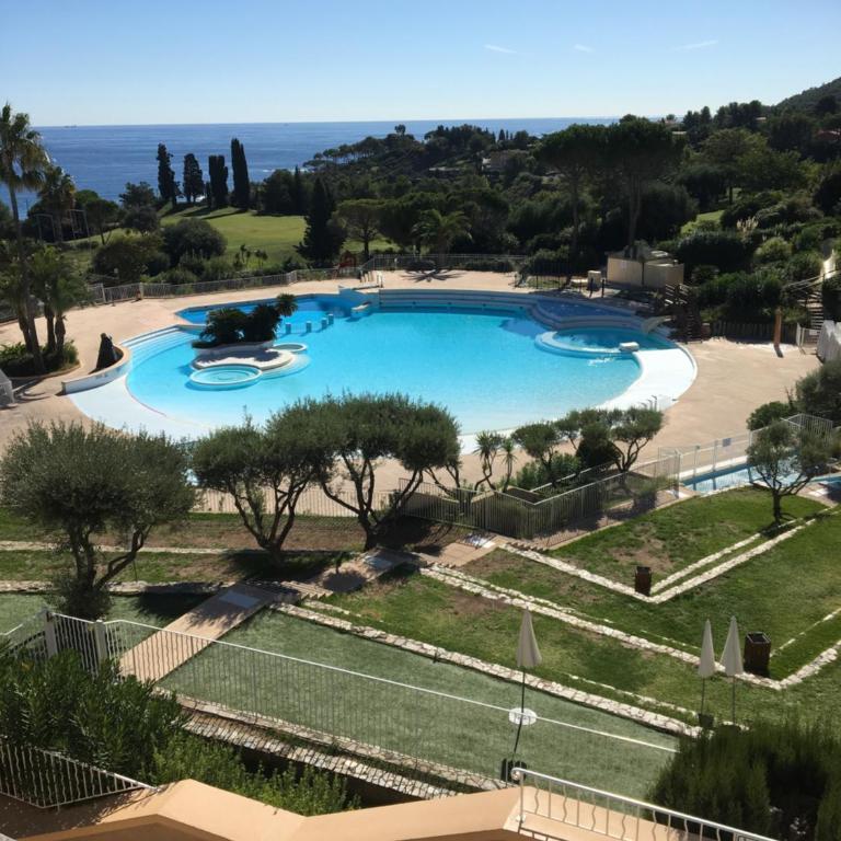 Joli meublé T2 au Cap Esterel vue Esterel et mer - Appartement 1 Chambre - 4