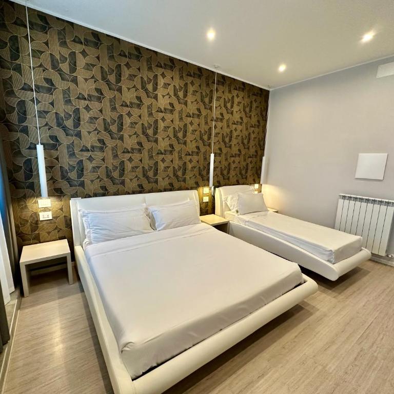 Cadorna Luxury Hotel - Camera Tripla - 1